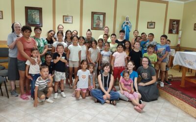 Lelki gazdagság a mélyszegénységben – Balajton táboroztattak a szerzetesek